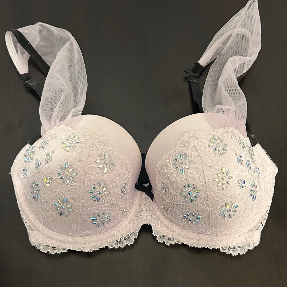 Victoria's Secret Dream Angel Pink Lace Bra with Sparkling Accents